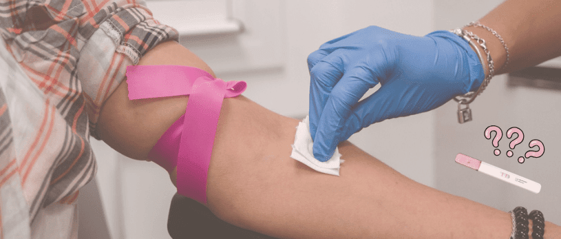 Mujer a punto de hacerse una analítica de sangre para detectar la hormona beta-hCG, con dibujo de un test de embarazo en orina en la esquina inferior derecha y signos de interrogación, representando la duda habitual durante la betaespera tras un tratamiento de reproducción asistida.